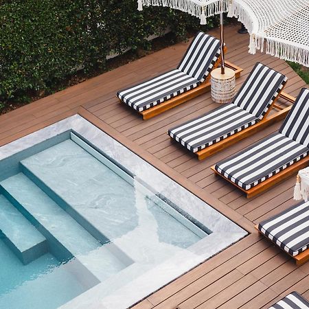 The Salty Pelican Beach Retreat إستوريل المظهر الخارجي الصورة