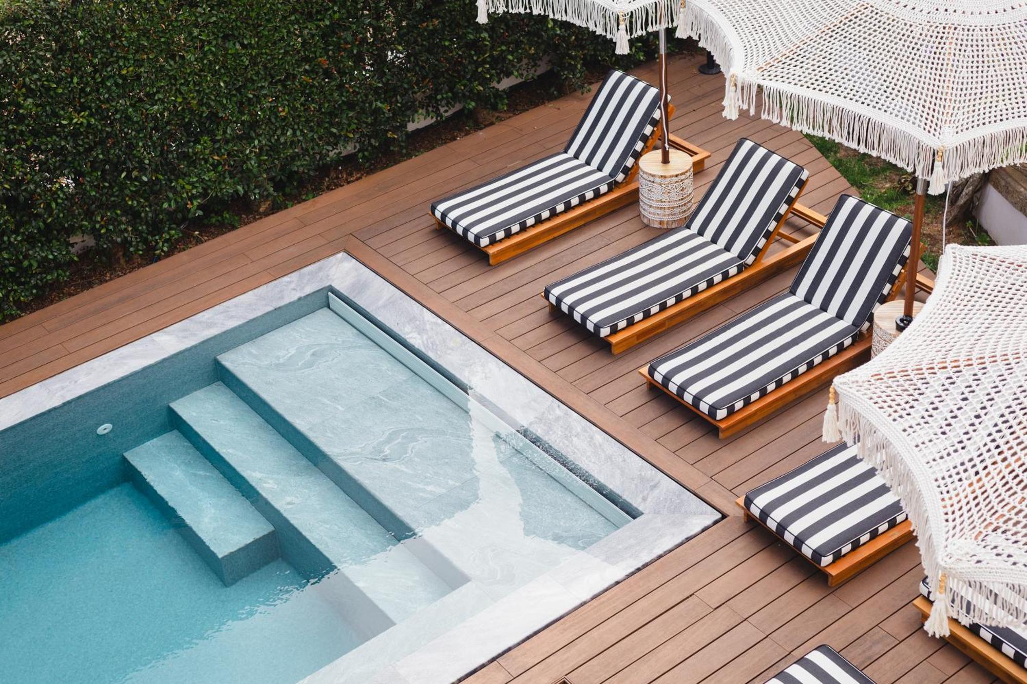 The Salty Pelican Beach Retreat إستوريل المظهر الخارجي الصورة