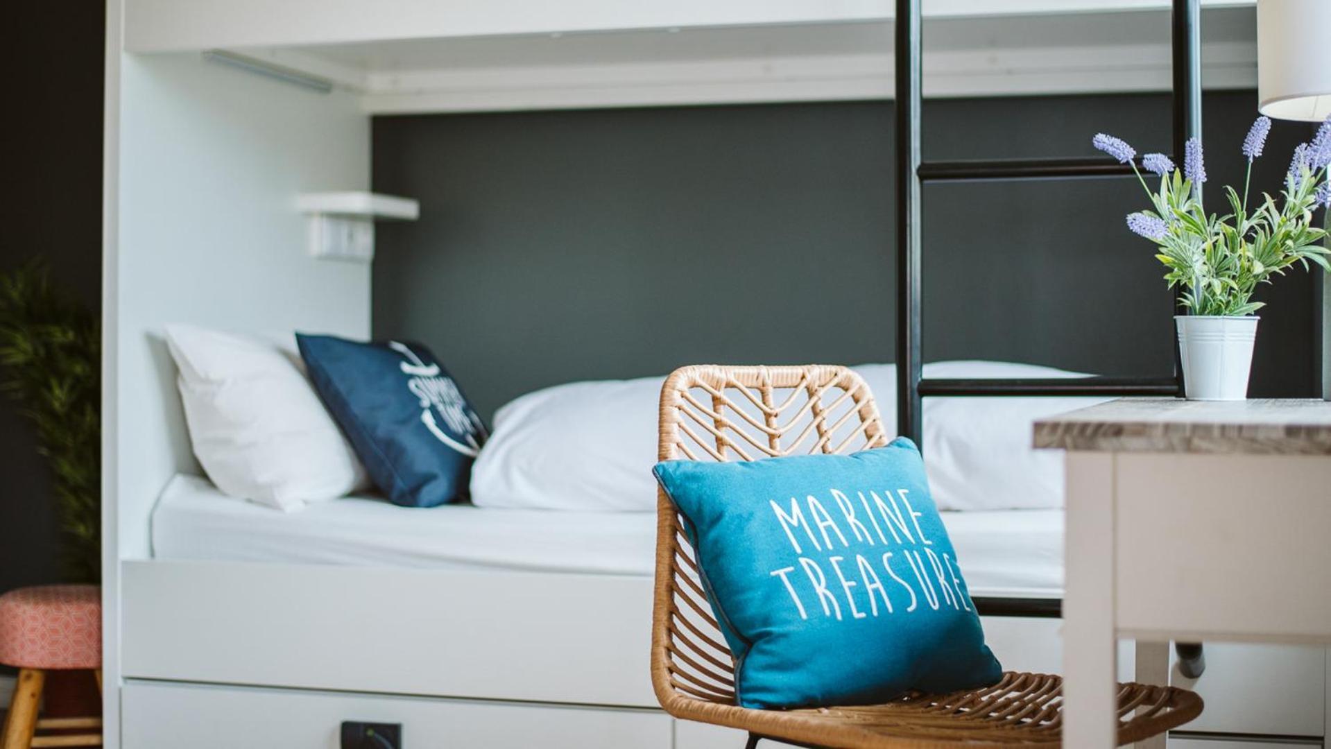 The Salty Pelican Beach Retreat إستوريل الغرفة الصورة